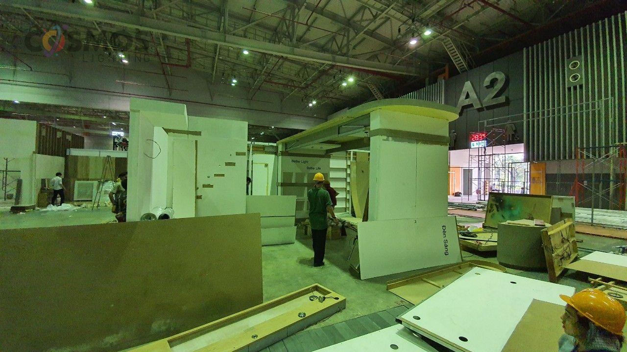 cosmos-trien-lam-vietbuild-12-2019